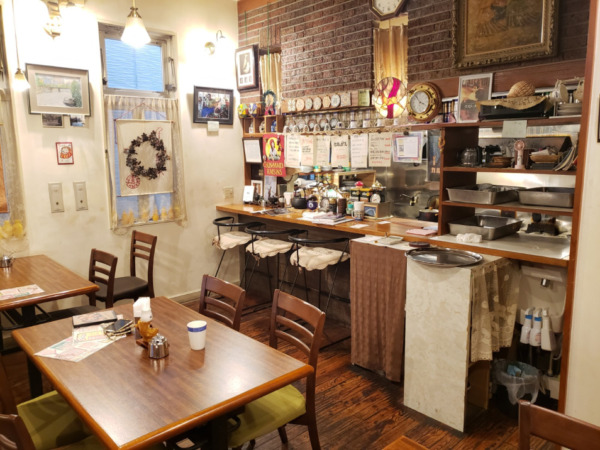 へんな洋食屋 カフェ